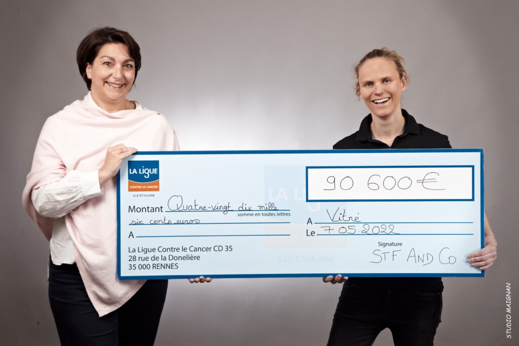 92 000€ récoltés en 30 dates et 9 spectacles. ©Studio Maignan. Alt Cf : Page d'accueil du site Stf and Co