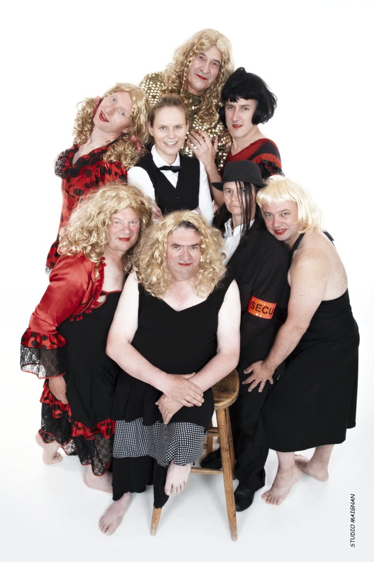 Les Stf And Coéquipiers font leur cabaret à l'occasion du spectacle Ma Sœur est un chic type. ©Studio Maignan