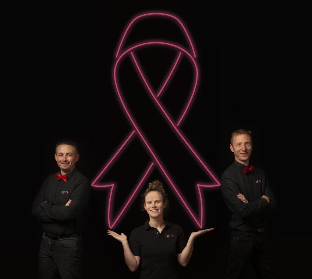 L'équipe sein plique pour octobre rose. ©Studio Maignan