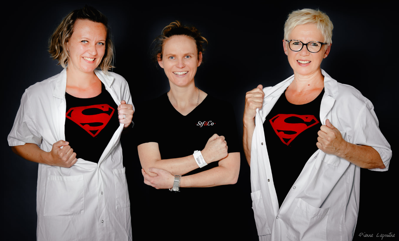 Stéphanie et ses Infirmières. ©Pierre Lepoutre