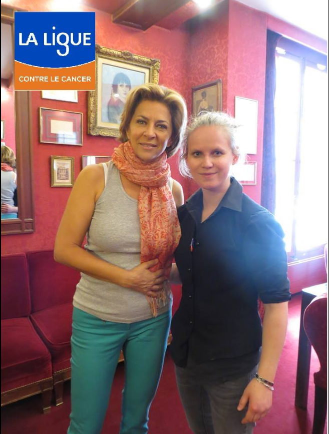 Stéphanie rencontre Corinne Touzet.